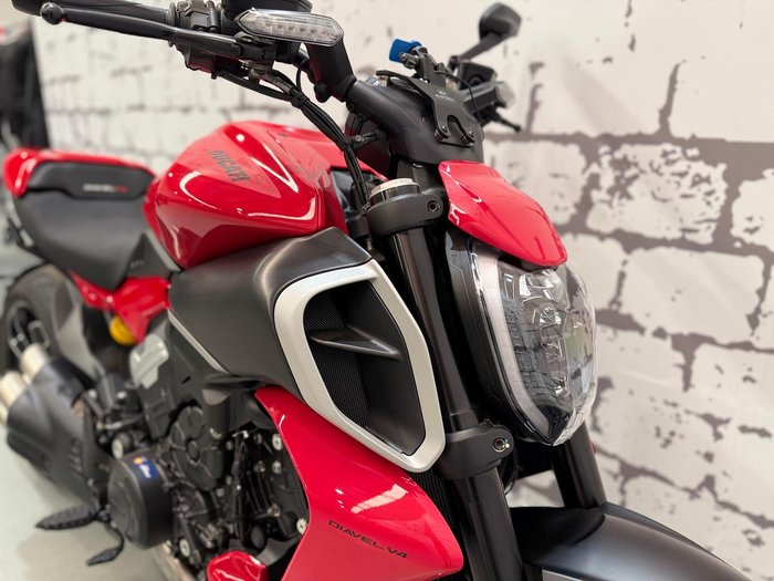 2024 Ducati Diavel V4 Diavel Red
