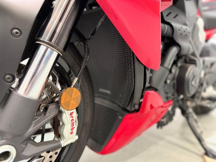 2024 Ducati Diavel V4 Diavel Red