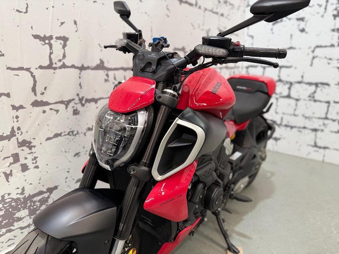 2024 Ducati Diavel V4 Diavel Red