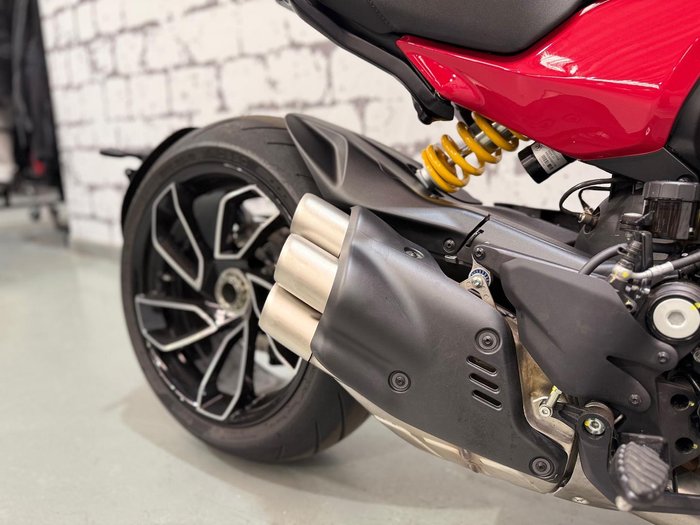 2024 Ducati Diavel V4 Diavel Red