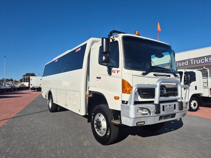 2019 Hino Gt 1322-500 Series 4X4 Auto Bus