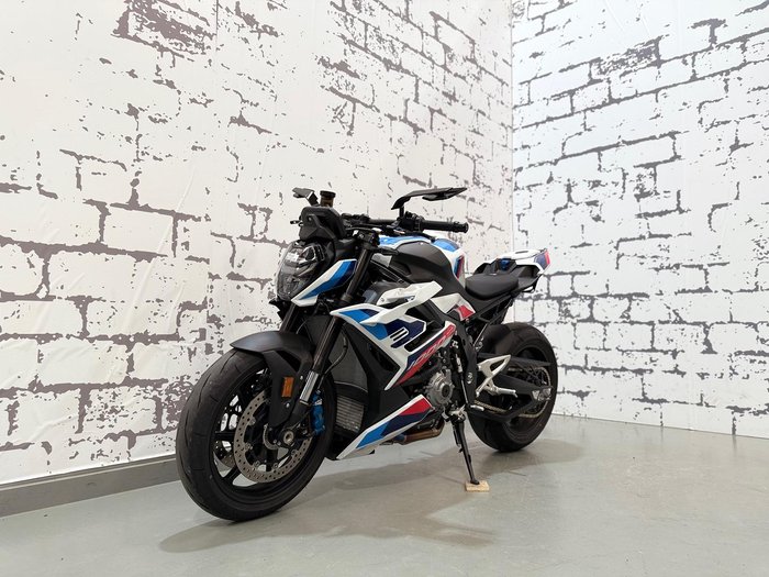 2025 BMW M 1000 R M 1000