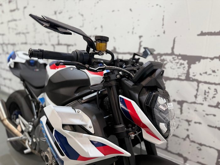 2025 BMW M 1000 R M 1000