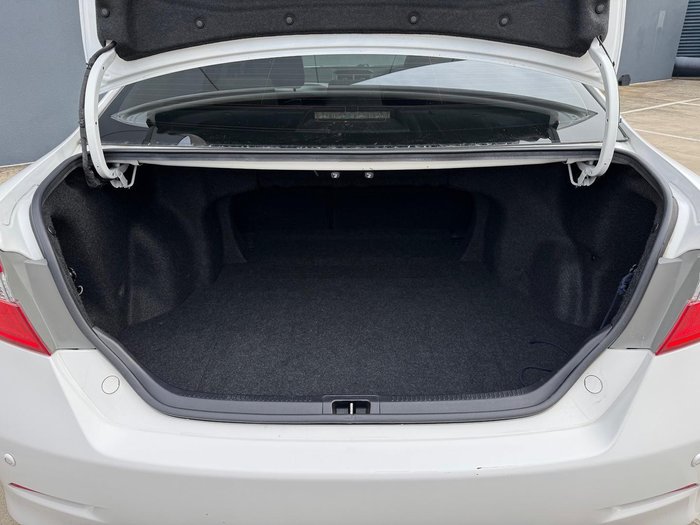 2015 Toyota Aurion AT-X GSV50R Diamond White