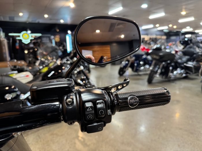 2018 Harley-davidson FXBR BREAKOUT Black