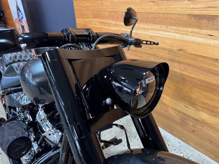 2018 Harley-davidson FXBR BREAKOUT Black