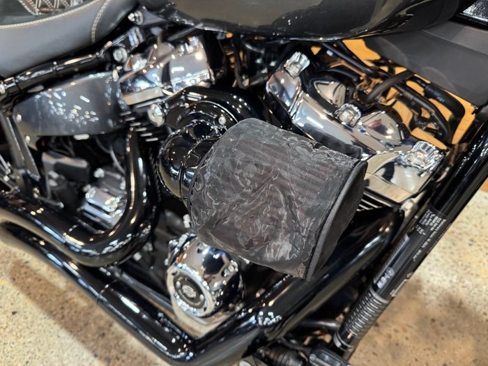 2018 Harley-davidson FXBR BREAKOUT Black