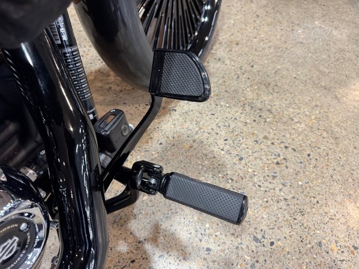 2018 Harley-davidson FXBR BREAKOUT Black