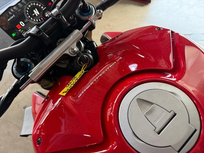 2021 Ducati Streetfighter V4 S Streetfighter Red