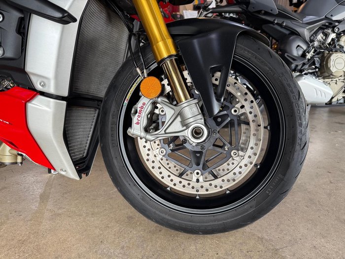 2021 Ducati Streetfighter V4 S Streetfighter Red