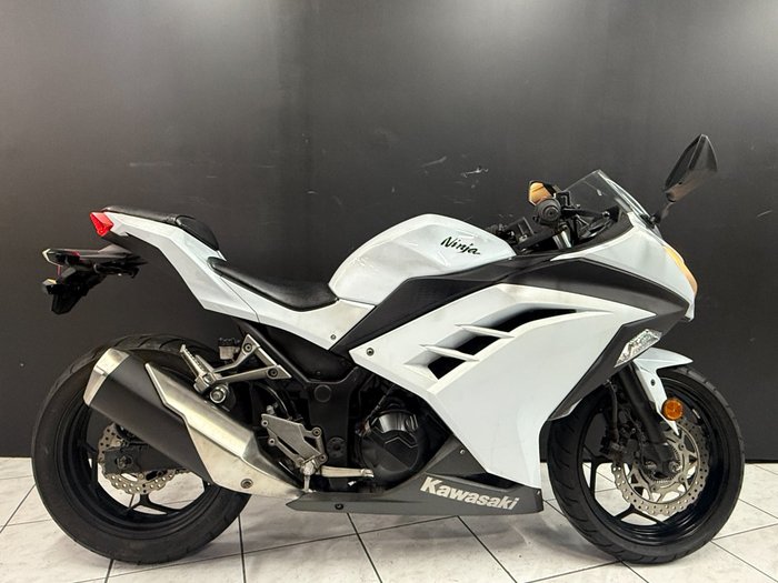 2014 Kawasaki NINJA 300 ABS