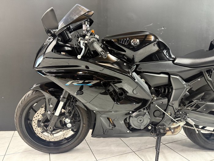 2022 Yamaha YZF-R7LA Black