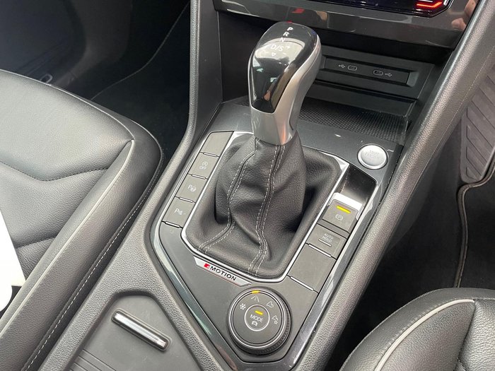 2022 Volkswagen Tiguan 162TSI R-Line