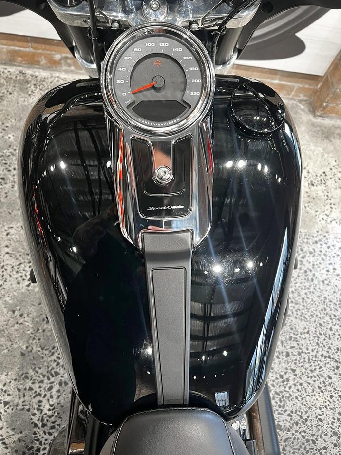 2023 Harley-Davidson Sport Glide 107 (FLSB) Softail Black