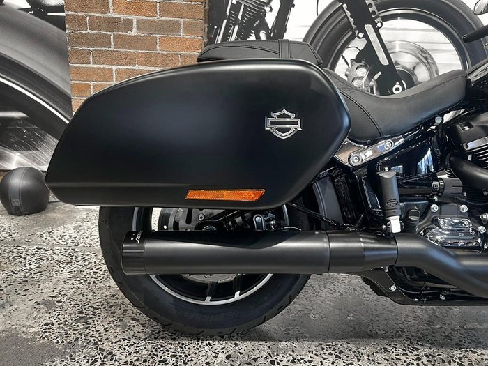 2023 Harley-Davidson Sport Glide 107 (FLSB) Softail Black