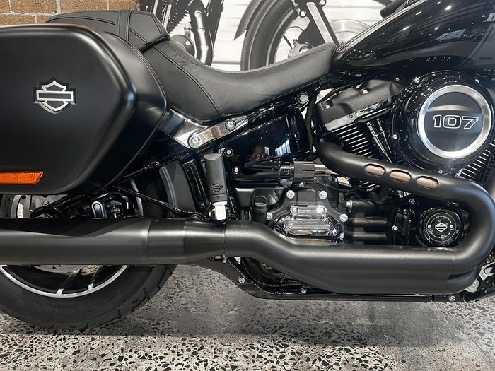 2023 Harley-Davidson Sport Glide 107 (FLSB) Softail Black