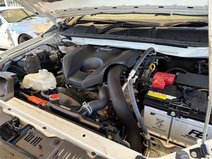 2022 Isuzu MU-X LS-M