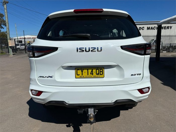 2022 Isuzu MU-X LS-M