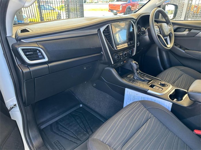 2022 Isuzu MU-X LS-M