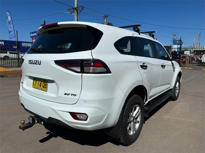 2022 Isuzu MU-X LS-M