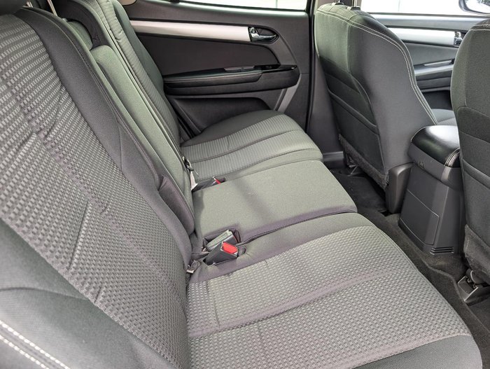 2018 Isuzu MU-X LS-U MY18 4x2 Titanium Silver