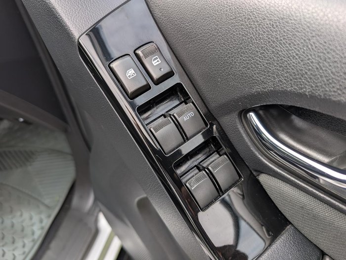 2018 Isuzu MU-X LS-U MY18 4x2 Titanium Silver