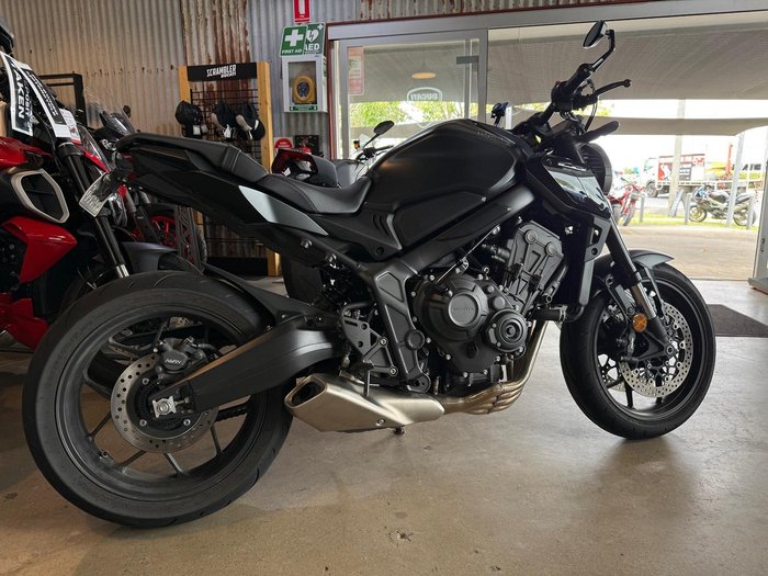 2024 Honda CB650R CB Black