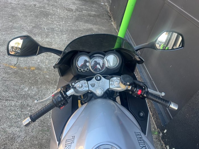 2006 Triumph SPRINT ST SILVER