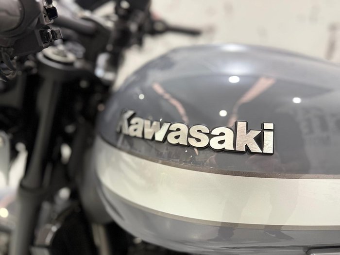 2018 Kawasaki Z900RS Cafe (Z900E) Z Grey
