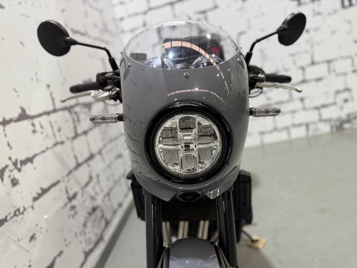 2018 Kawasaki Z900RS Cafe (Z900E) Z Grey