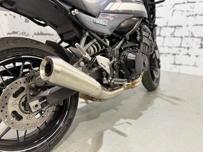 2018 Kawasaki Z900RS Cafe (Z900E) Z Grey