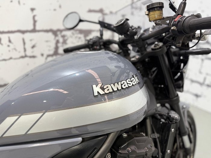 2018 Kawasaki Z900RS Cafe (Z900E) Z Grey