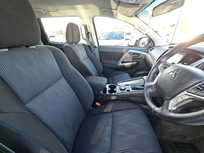 2020 Mitsubishi Pajero Sport GLX