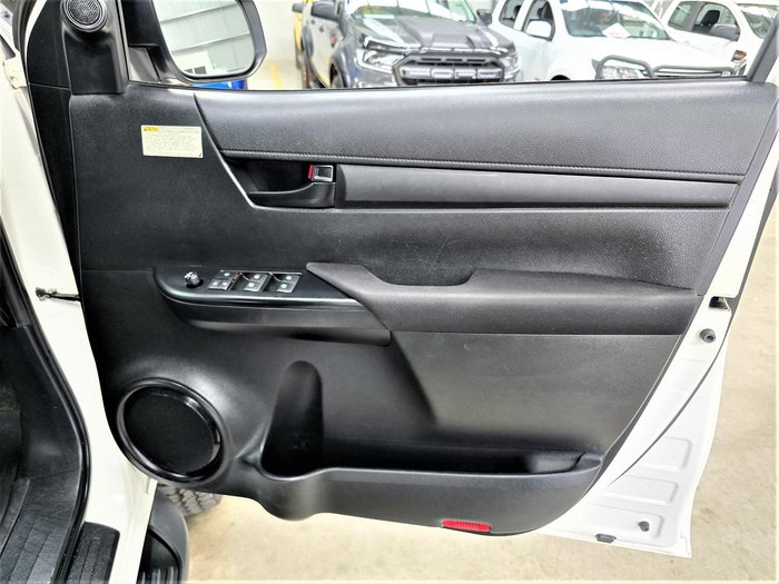 2016 Toyota Hilux SR GUN126R 4X4 Dual Range Glacier White