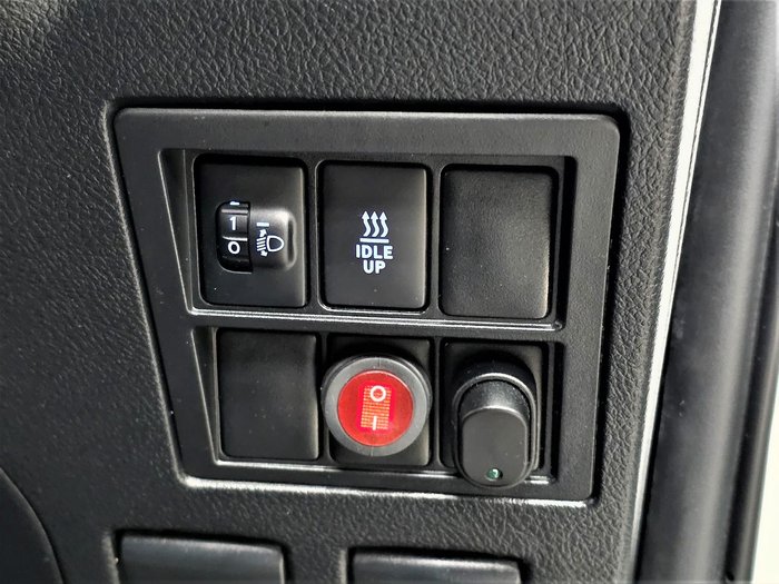 2016 Toyota Hilux SR GUN126R 4X4 Dual Range Glacier White