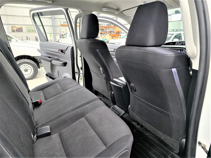 2016 Toyota Hilux SR GUN126R 4X4 Dual Range Glacier White