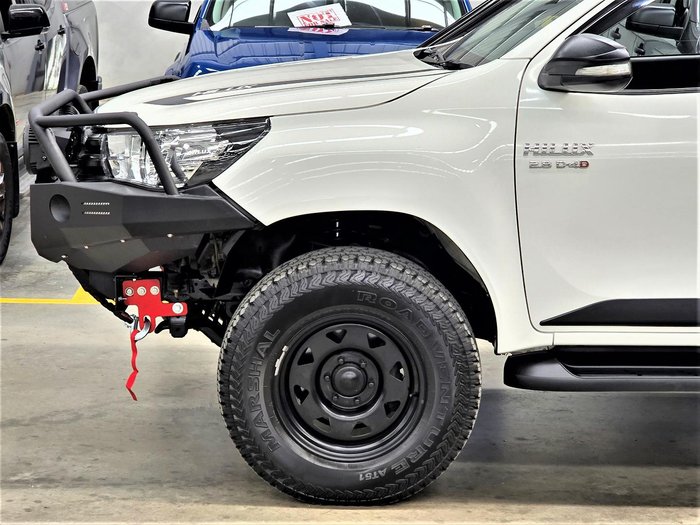 2016 Toyota Hilux SR GUN126R 4X4 Dual Range Glacier White