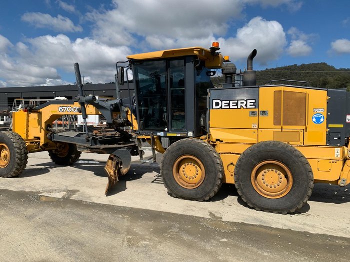 2014 John Deere 670Gp