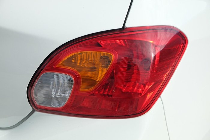 2021 Mitsubishi Mirage ES LB MY22 White