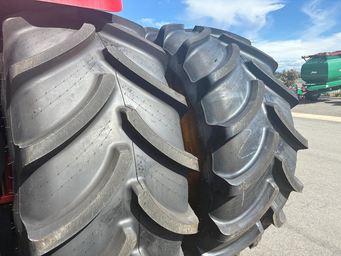 2025 Versatile 570 Red
