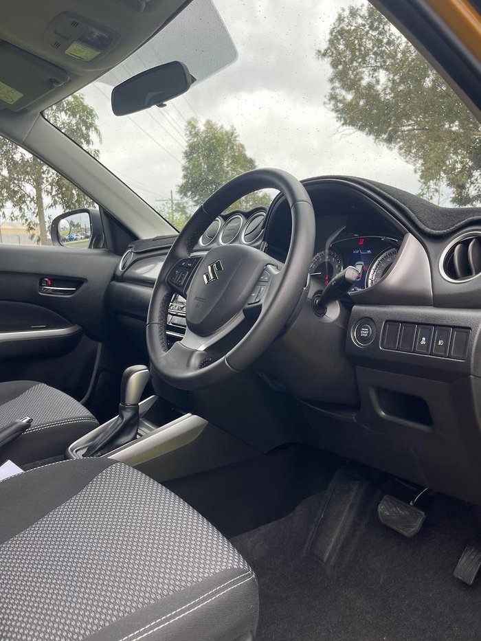 2024 Suzuki Vitara LY Series II GOLD