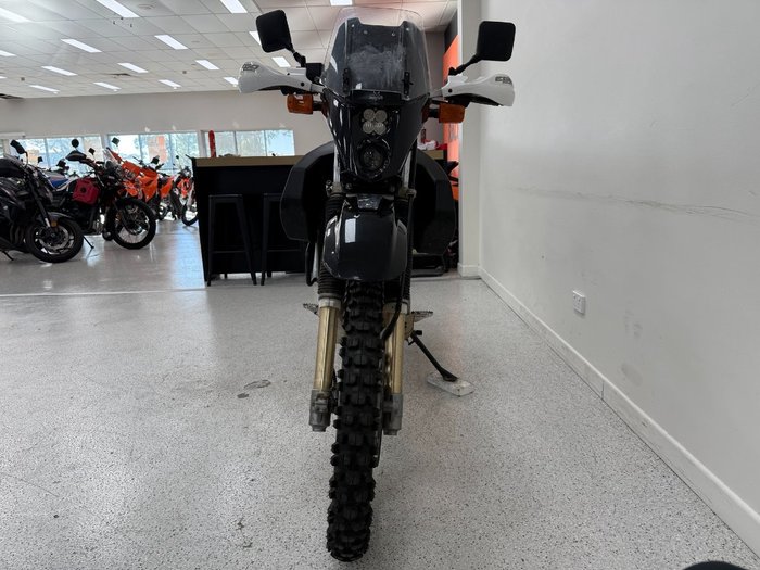 2020 Suzuki DR650SE Black