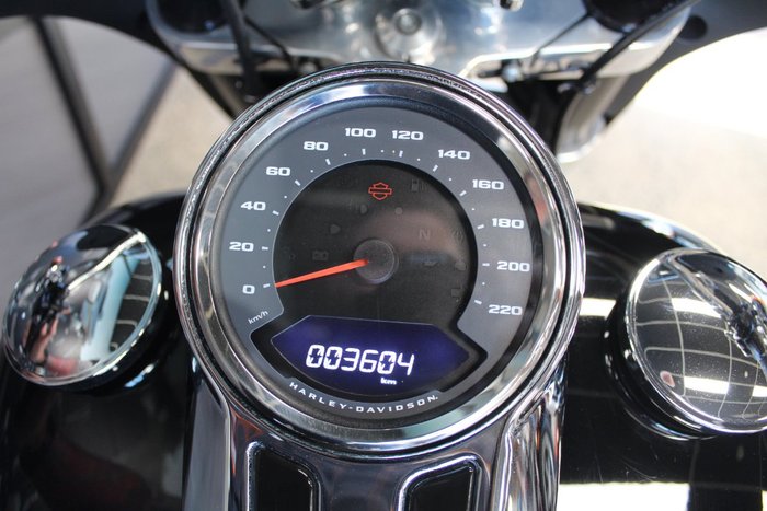 2021 Harley-davidson FLSB SPORT GLIDE (107) Black