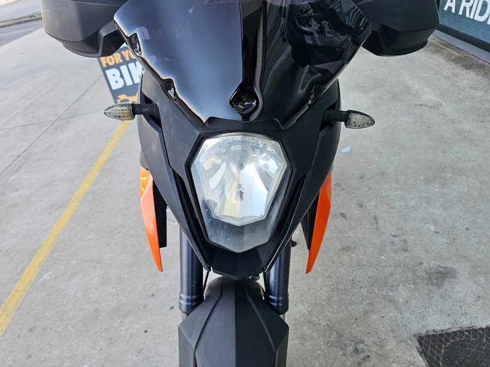 2009 Ktm 990 SUPERMOTO T Black