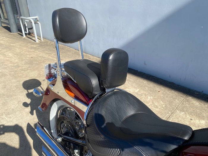 2017 HARLEY-DAVIDSON FLDE SOFTAIL DELUXE Red