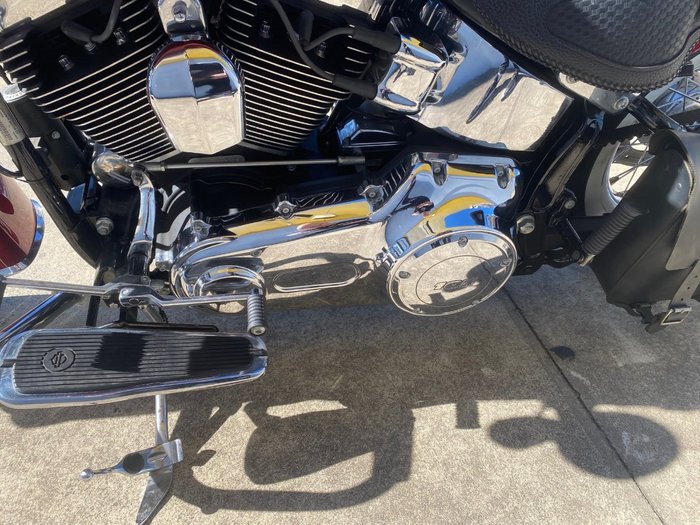 2017 HARLEY-DAVIDSON FLDE SOFTAIL DELUXE Red
