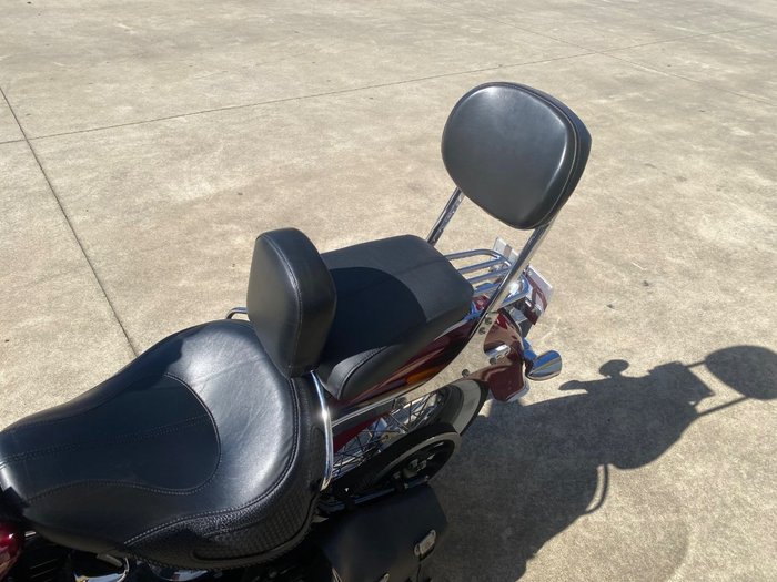 2017 HARLEY-DAVIDSON FLDE SOFTAIL DELUXE Red