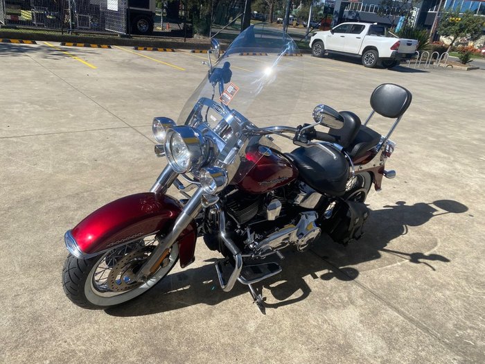 2017 HARLEY-DAVIDSON FLDE SOFTAIL DELUXE Red