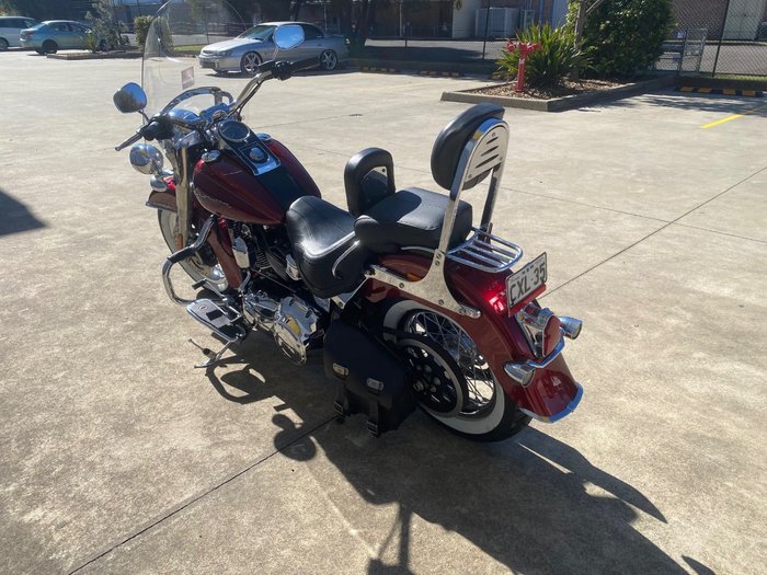 2017 HARLEY-DAVIDSON FLDE SOFTAIL DELUXE Red
