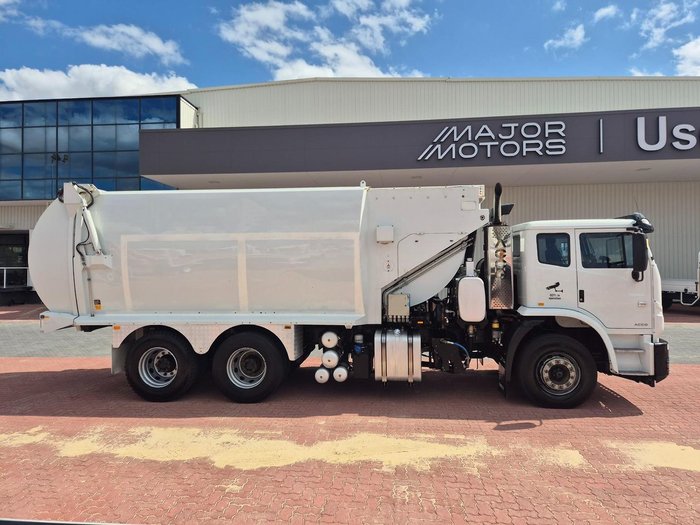 2017 Iveco Acco 2350G Auto Dual Control Compactor